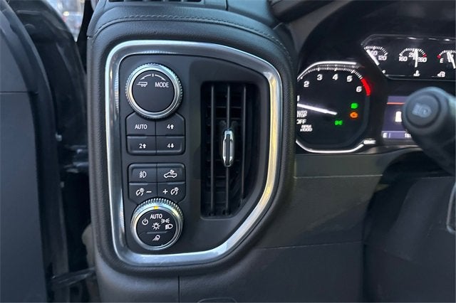 2020 GMC Sierra 1500 4WD Crew Cab Short Box SLT