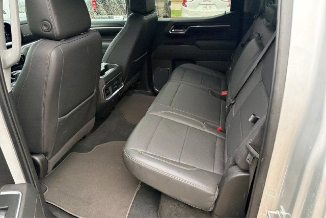 2022 GMC Sierra 1500 4WD Crew Cab Short Box SLT