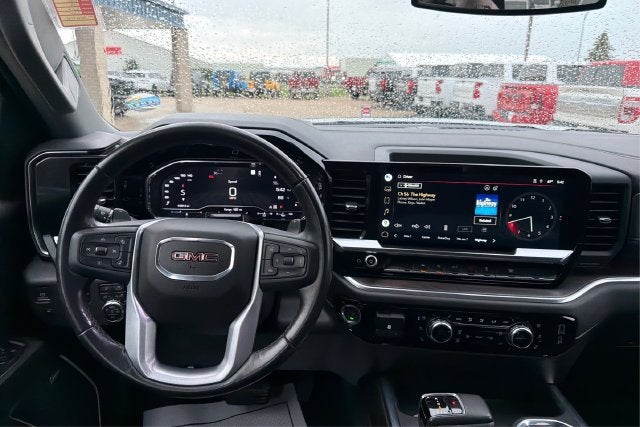 2022 GMC Sierra 1500 4WD Crew Cab Short Box SLT