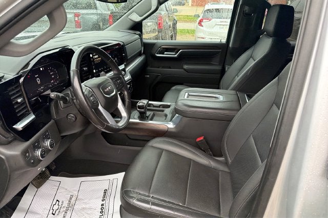 2022 GMC Sierra 1500 4WD Crew Cab Short Box SLT