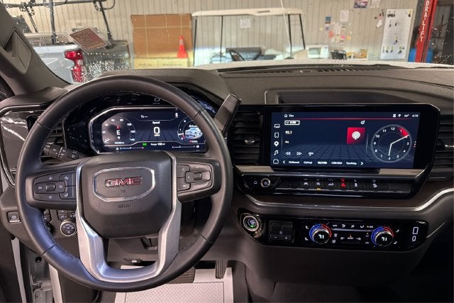 2023 GMC Sierra 1500 4WD Crew Cab Short Box SLT