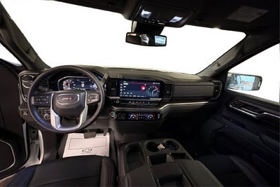 2023 GMC Sierra 1500 4WD Crew Cab Short Box SLT