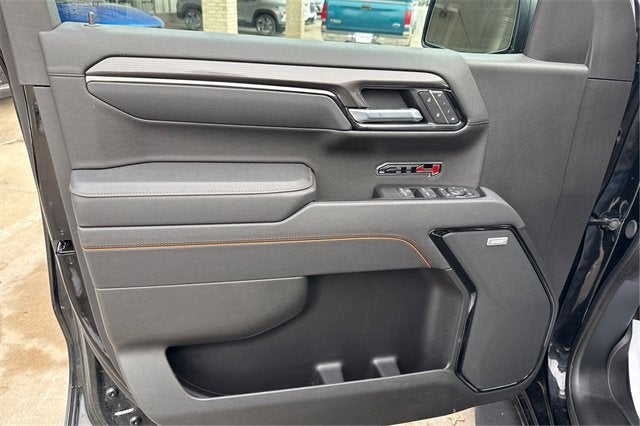 2025 GMC Sierra 1500 4WD Crew Cab Short Box AT4