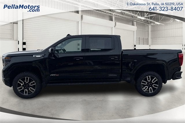 2025 GMC Sierra 1500 4WD Crew Cab Short Box AT4