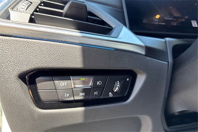 2024 BMW 330i 330i Sedan