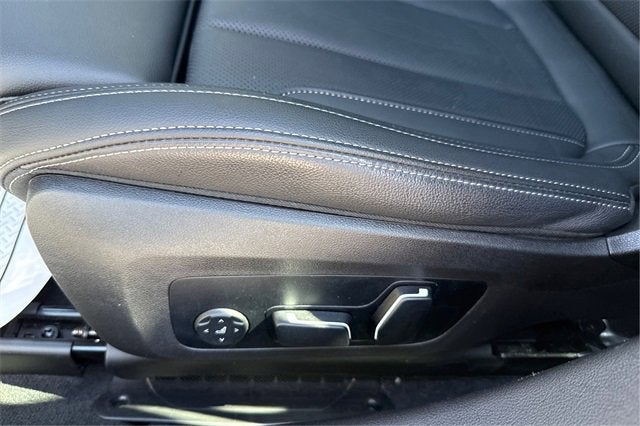 2024 BMW 330i 330i Sedan