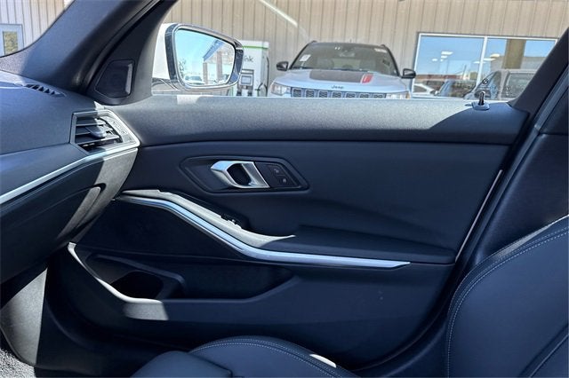 2024 BMW 330i 330i Sedan