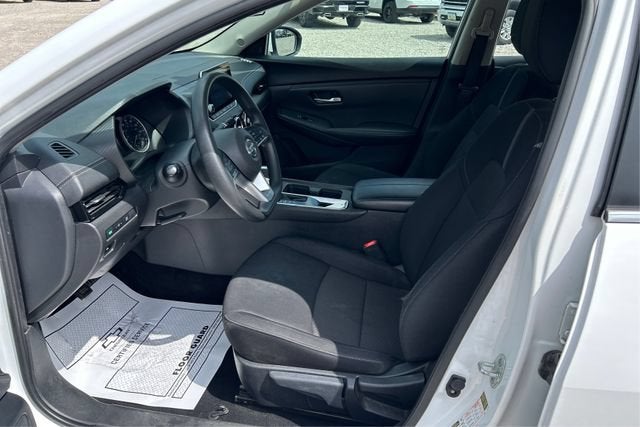 2023 Nissan Sentra SV Xtronic CVT