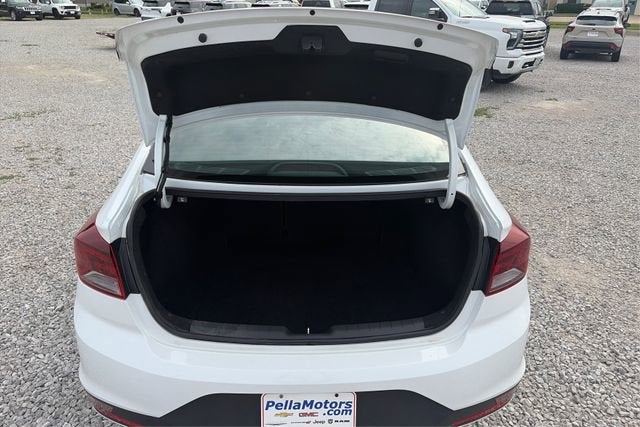 2019 Hyundai Elantra SE
