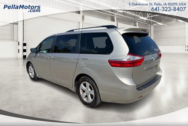 2016 Toyota Sienna LE 8 Passenger