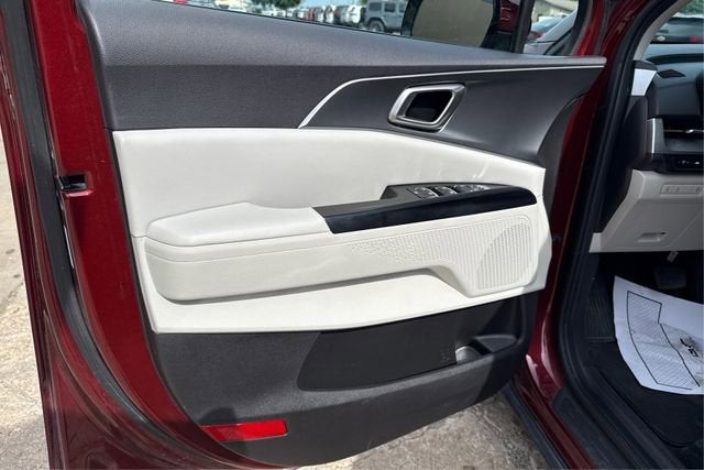 2023 Kia Carnival MPV LX Seat Package