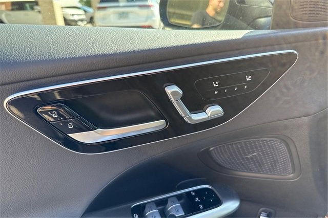 2025 Mercedes-Benz C 300 C 300